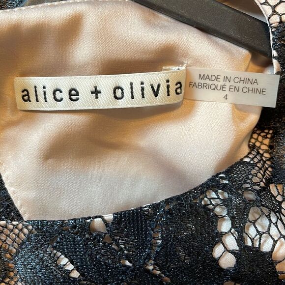 Alice + Olivia Ashleigh Romper Lace Black 4 - Picture 5 of 7